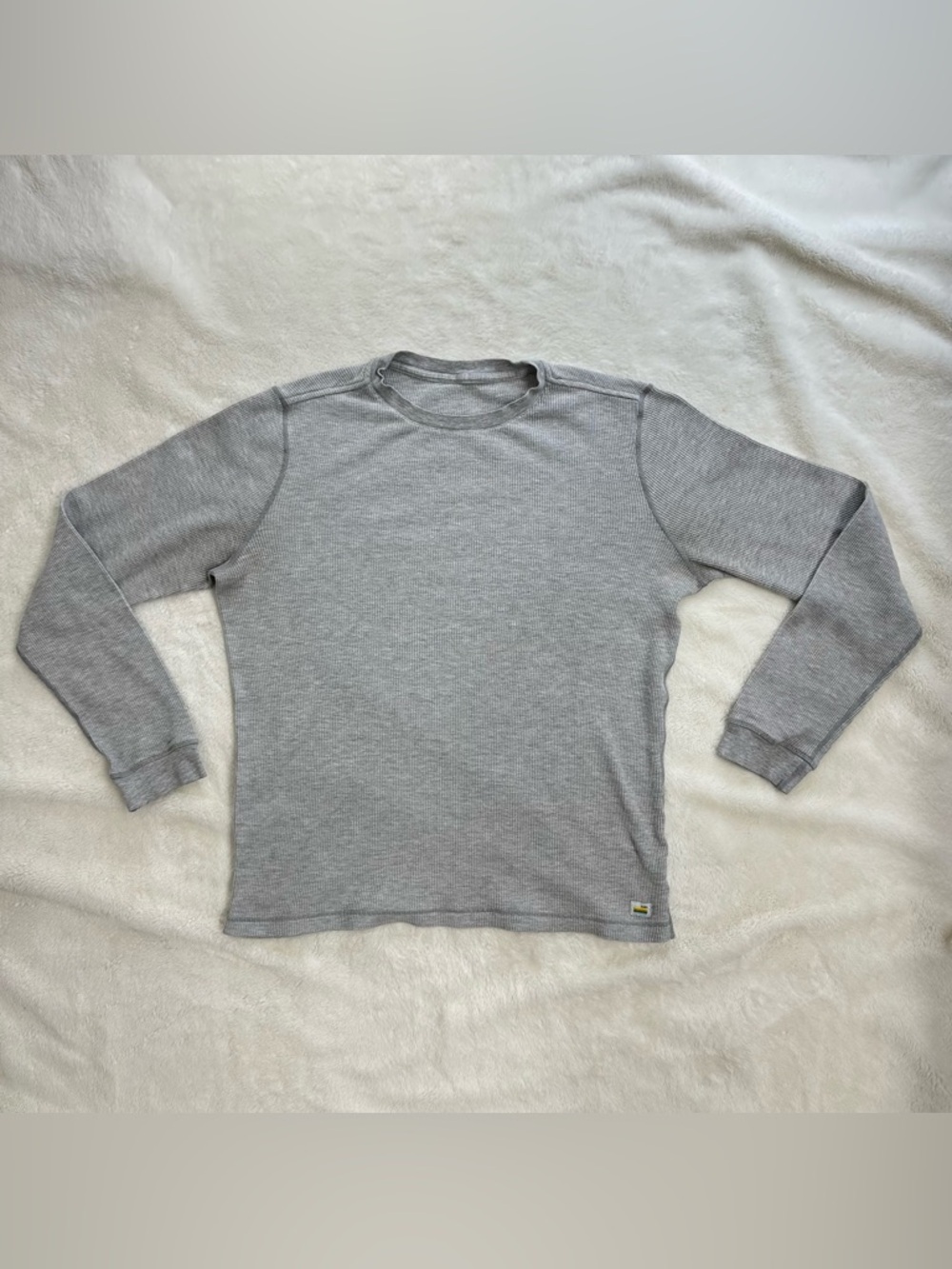 Vuori Men's Waffle Crew Long Sleeve Thermal - Heather Grey - Size Large*